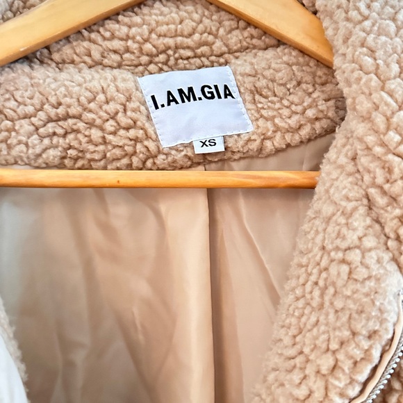 I.AM.GIA Cream Teddy Jacket with Plush Texture and Oversized Fit - Picture 3 of 5